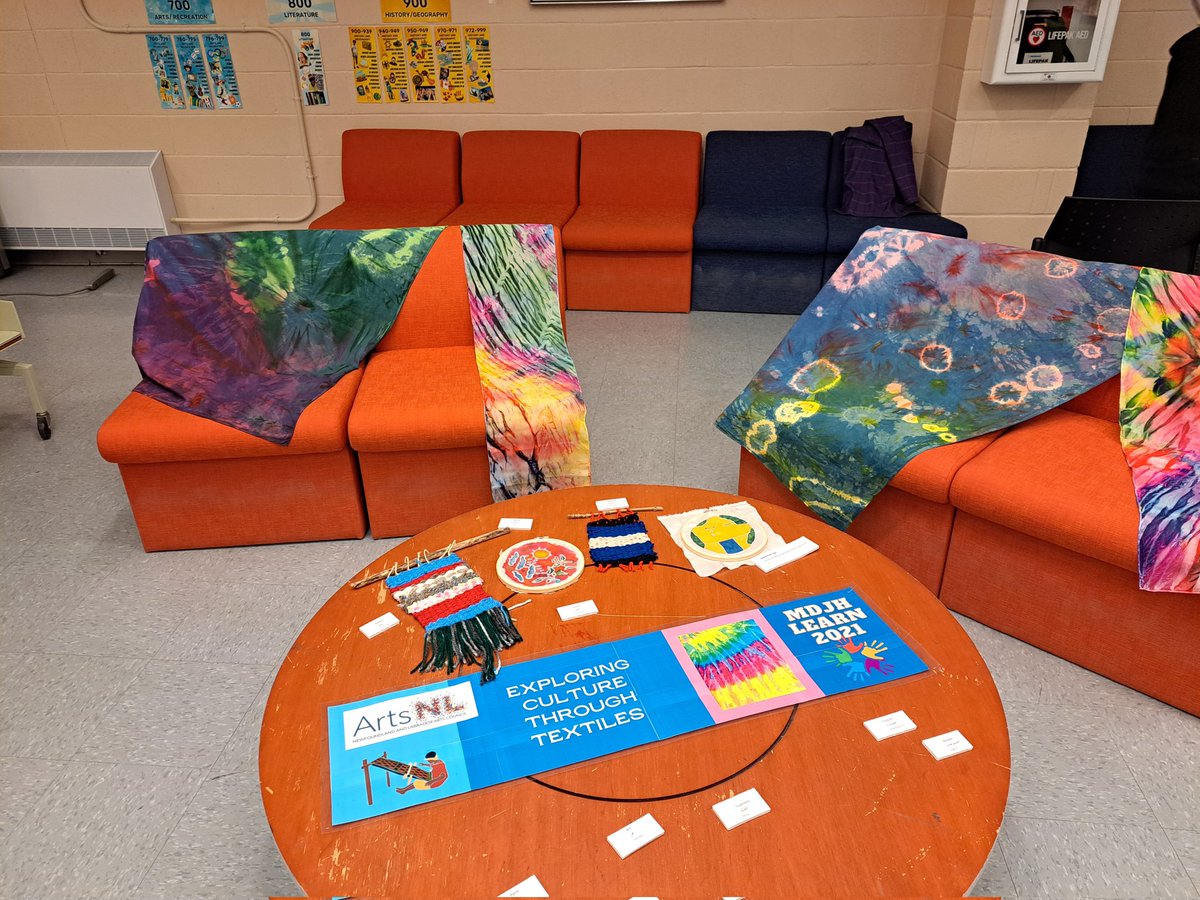 BethPowerTL's tweet photo. Art show in the MDJH Library put off by our LEARN and ESL students for Artsmarts 2023. Lovely afternoon! Have a look at what they did! @mdjh @ArtsmartsCa https://t.co/gnzYqBBf7T https://t.co/8zsq8dDDlq