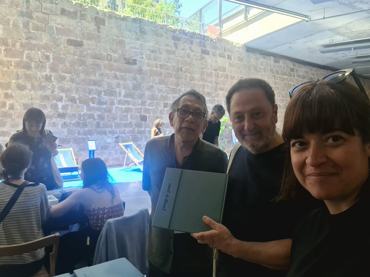 librolecturagob's tweet image. Presentes hoy en la 14 edición de @ArtsLibris Barcelona, proyecto de feria editorial especializada en publicaciones de artista, fotolibro, pensamiento contemporáneo, autoedición y publicaciones digitales.
#autoedicion #fotolibro