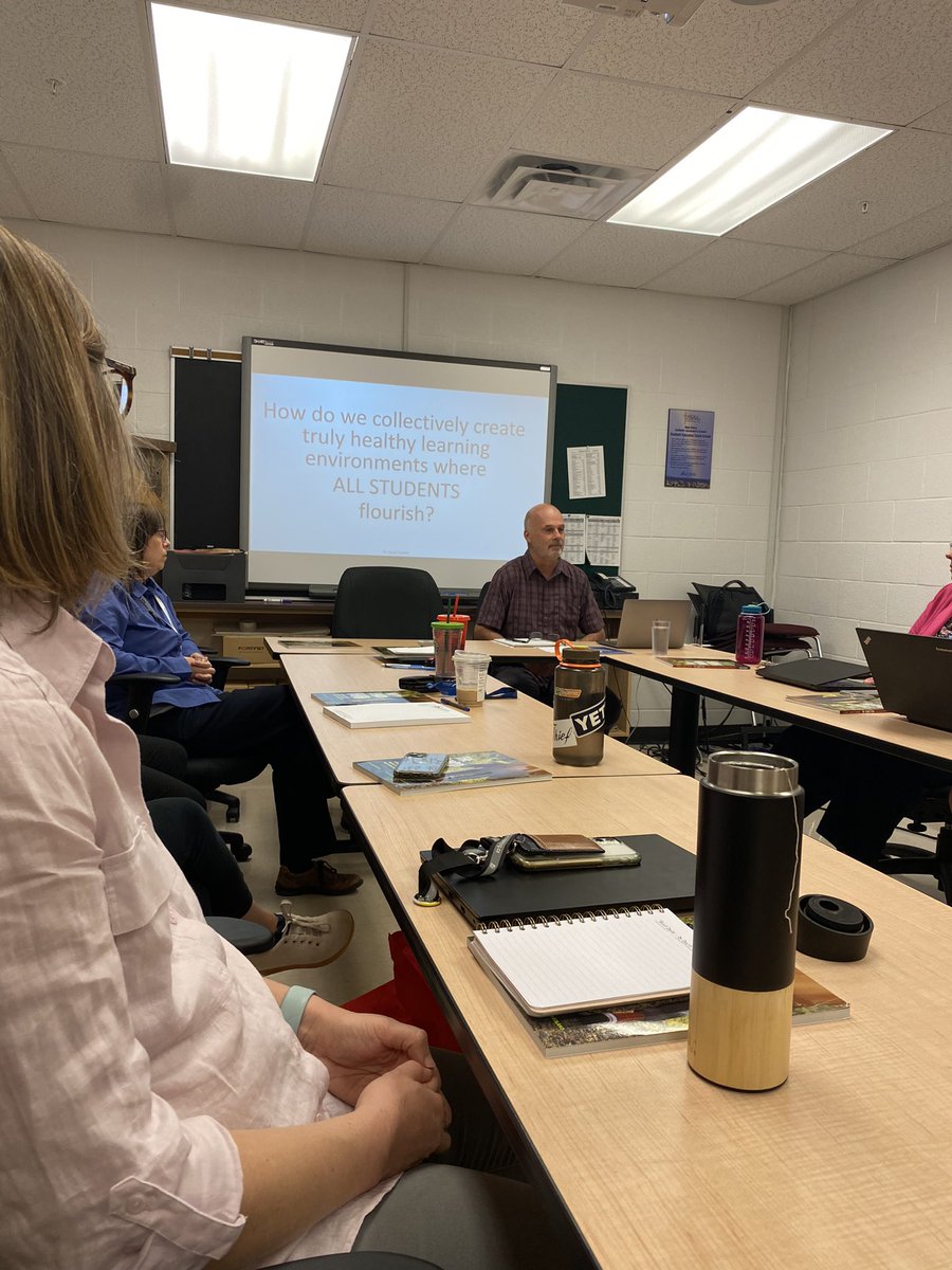 Ashley McLellan (she/her) tweet media