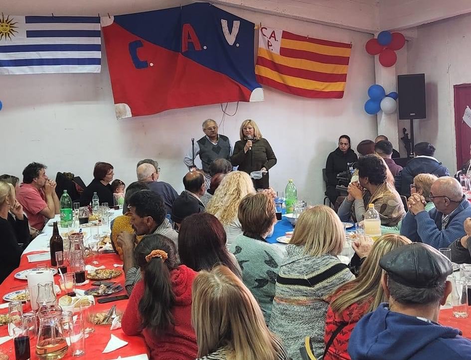 CAVencedor's tweet photo. Compartimos imágenes de los festejos de nuestra institución en el marco de su 76 aniversario. 

Agradecemos a todos los y las vecinas que se hicieron presentes en la celebración así también a los artistas que colaboraron con la causa. 

Vencedor, todo un barrio te respalda. https://t.co/q7QncXVFPl