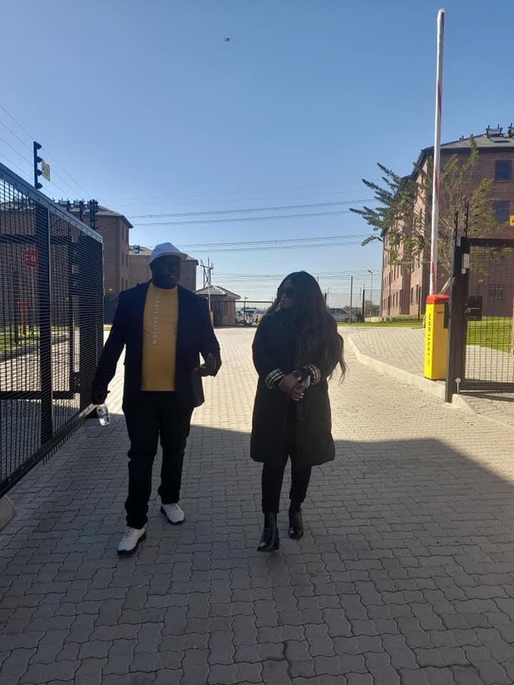 thea4u's tweet photo. Oversight visit today at the Riverside View Social Housing Project……Launch of this development is on the horizon.
@CoJDoHS @CityofJoburgZA
#JOSHCOCares #JoburgSocialHousing #SocialHousing #Joshcorentals #socialhousing #Joshcoatwork #dontjumptheque https://t.co/HVILAj8utD