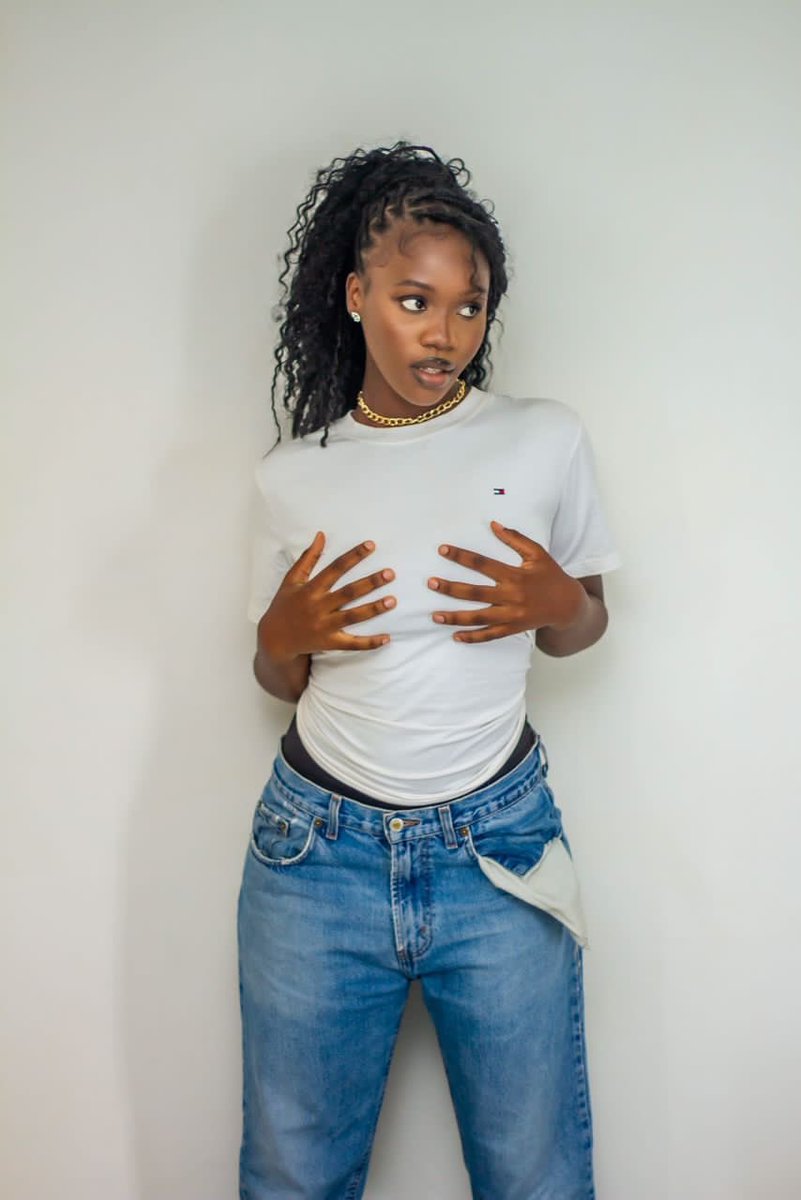 Itsboii_'s tweet image. Manifesting the lyrics to my song #creditalert. Stream it❤️❤️❤️❤️