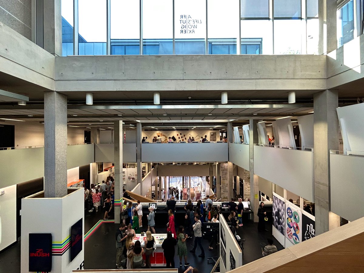 Le @McrSchArt Degree Show est ouvert