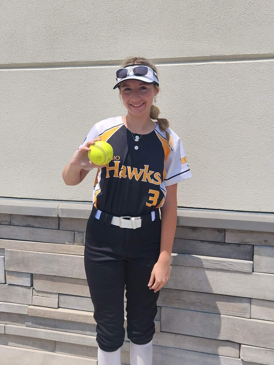 First bomb of the summer season! Thankful to be back on the field#HawksStrong <a href="/Burg_fastpitch/">Wheelersburg Softball</a> <a href="/SoftballRio/">RioGrandeSoftball</a> <a href="/FAUSoftball/">Florida Atlantic Softball</a> <a href="/IndStSoftball/">Indiana State Softball</a>