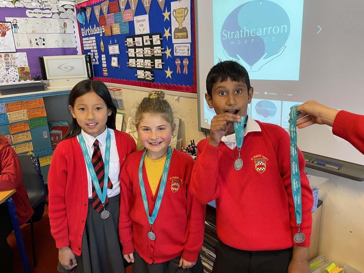 stfrancisp5's tweet photo. Well done to A, G, S and L who received Strathcarron medals for showing excellent engagement in learning and contributing to fundraising π @strathcarron1 #BeeYellow https://t.co/A7tS3BScn4