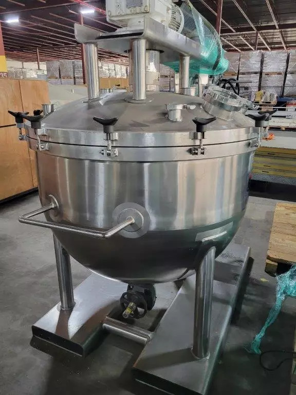 WohlAssociates's tweet photo. 200 Gallon Lee Stainless Scraper Agitated Pressure Tank, Tilt Out Agitation - https://t.co/WMASiI40zH https://t.co/acpL4P1Hkw