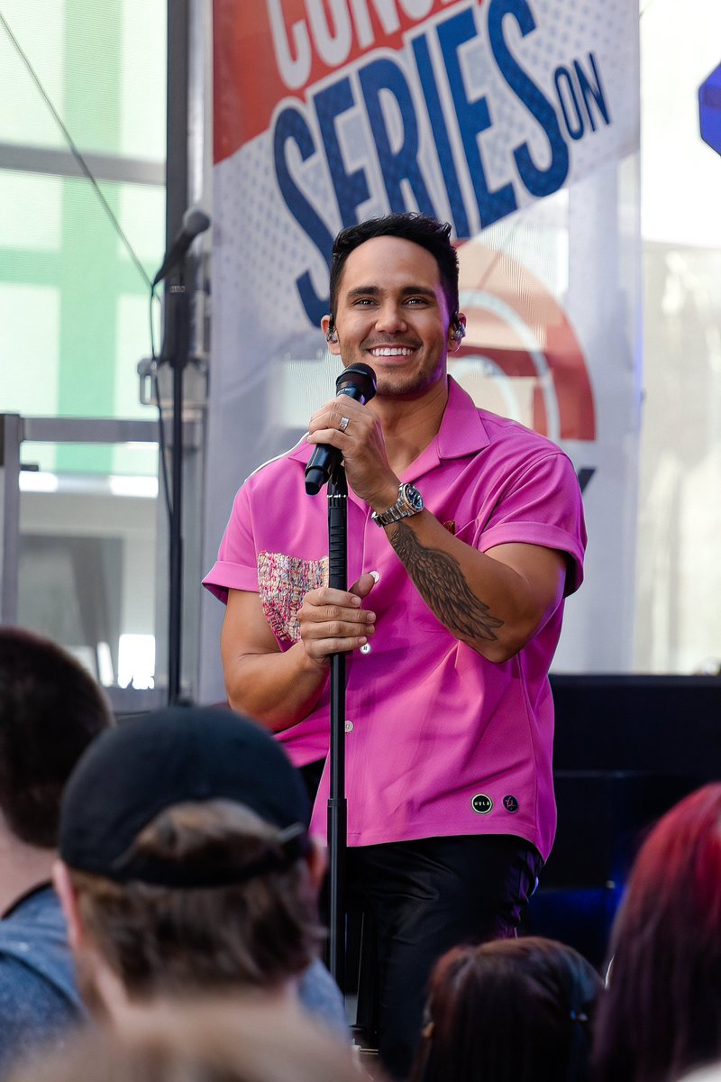 bigtimerush's tweet photo. One week of Another Life ❤️

Which songs do you wanna hear on tour??

📸 Nikki Cardiello https://t.co/e6iIQDzfIU