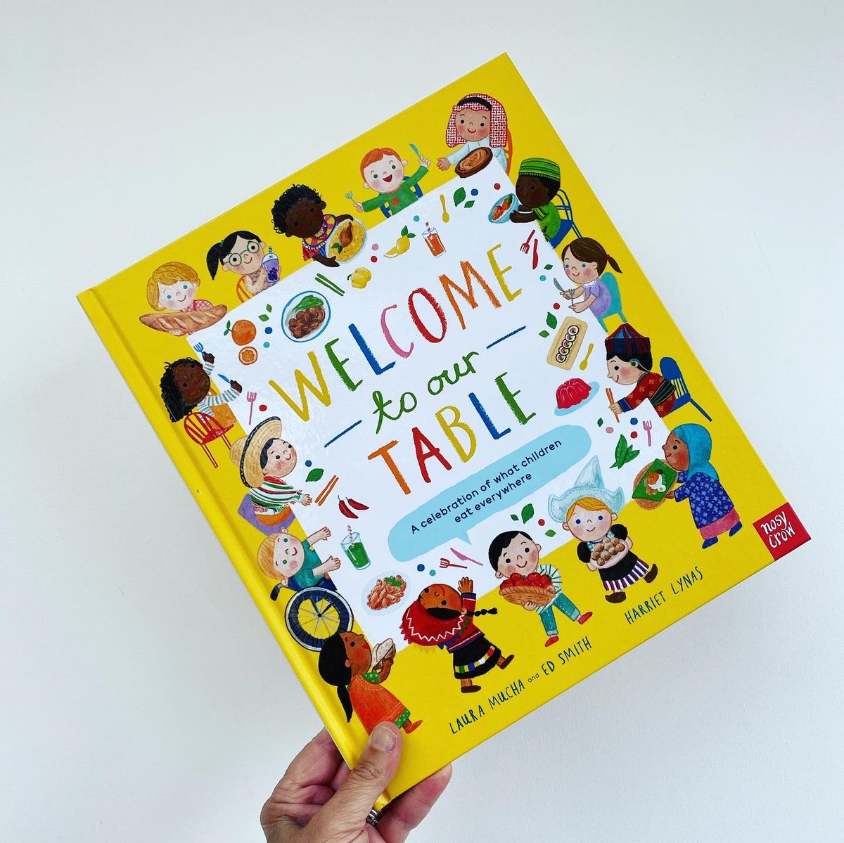 bookgiftblogger's tweet photo. A celebration of delicacies and traditions from around the world #welcometoourtable by @lauramucha @rocketandsquash & @HarrietLynas is a glorious look at fruits and fish to ramen and rambutan, shared by children near and far @NosyCrow https://t.co/t11MYIPaKA