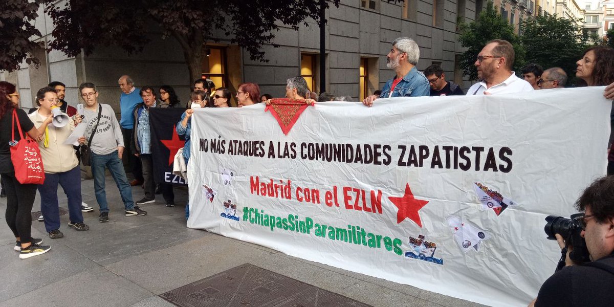 Desde Madrid exigimos el fin de la guerra contra las comunidades zapatistas.

¡Zapata vive, la lucha sigue!

#PorLaPaz #ConlasZapatistas #EZLN #CNI #ChiapasSinParamilitares