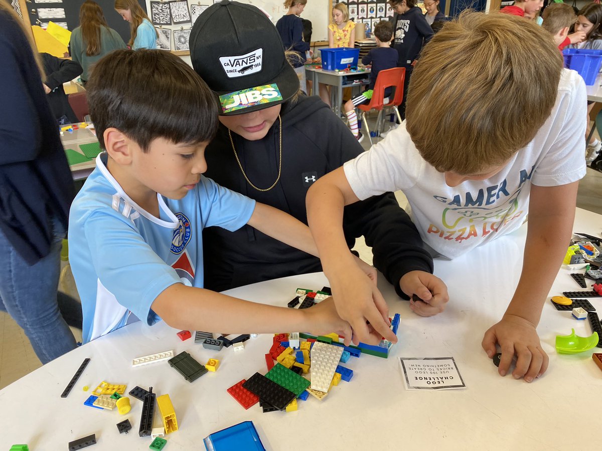 jen_cormier's tweet photo. It’s time for some Lego Challenges with our Learning Buddies https://t.co/kPoBdk7hR1