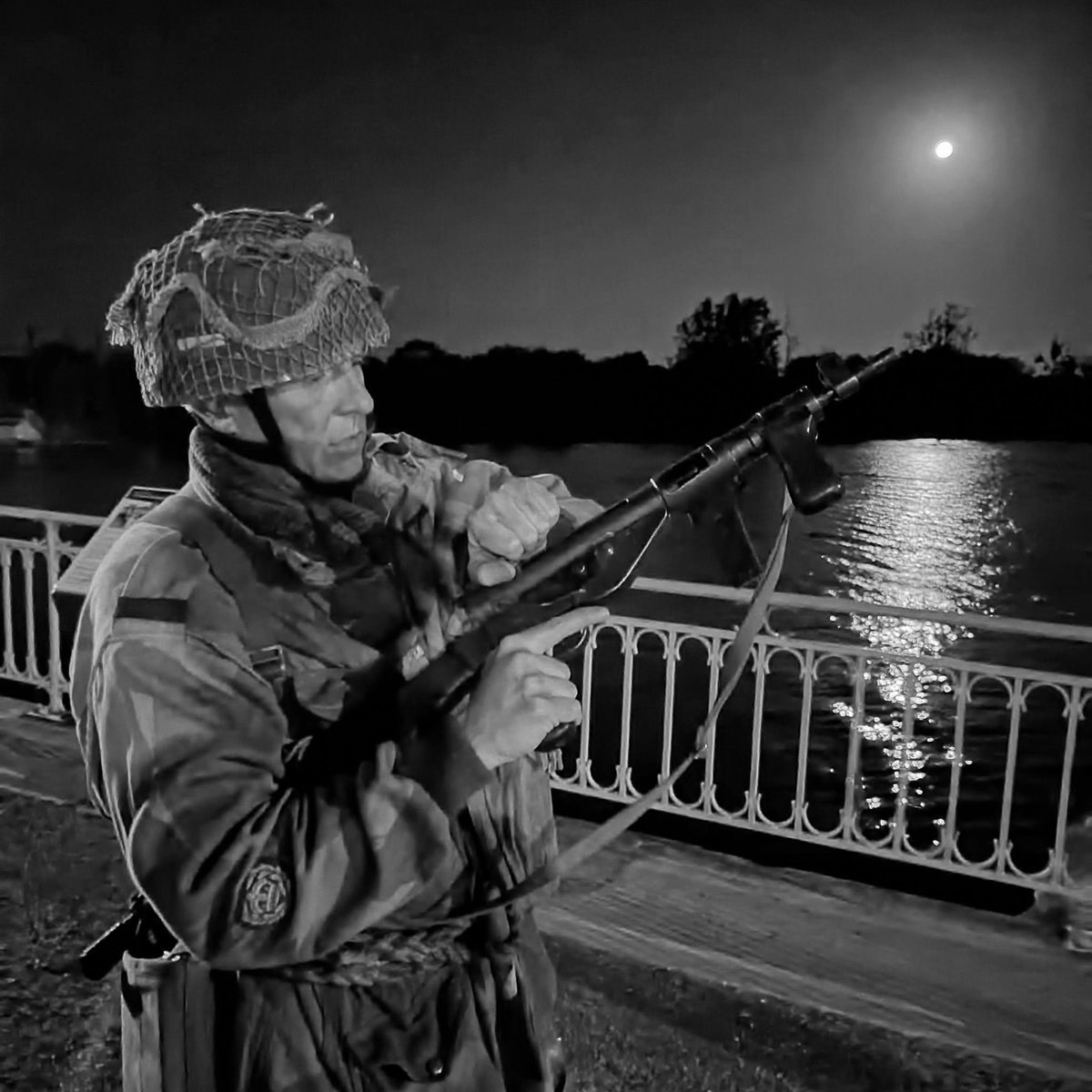 Another from Pegasus Bridge at 2.30am on the 5th of June.....
#DDay79 #DDay #oxandbucks #gliderpilotregiment #6thairborne #RoyalEngineers #hamandjam