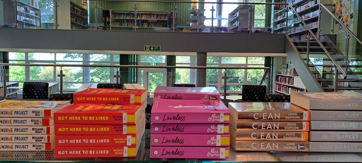 Hardenhuish Library tweet media