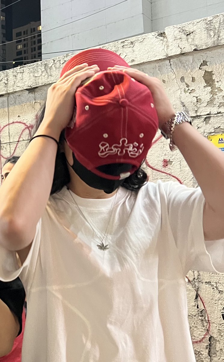 nucktube's tweet photo. 대박!! 앨범내후년에낸대
어떠한충동이 일어남 https://t.co/3e6XXW5znm