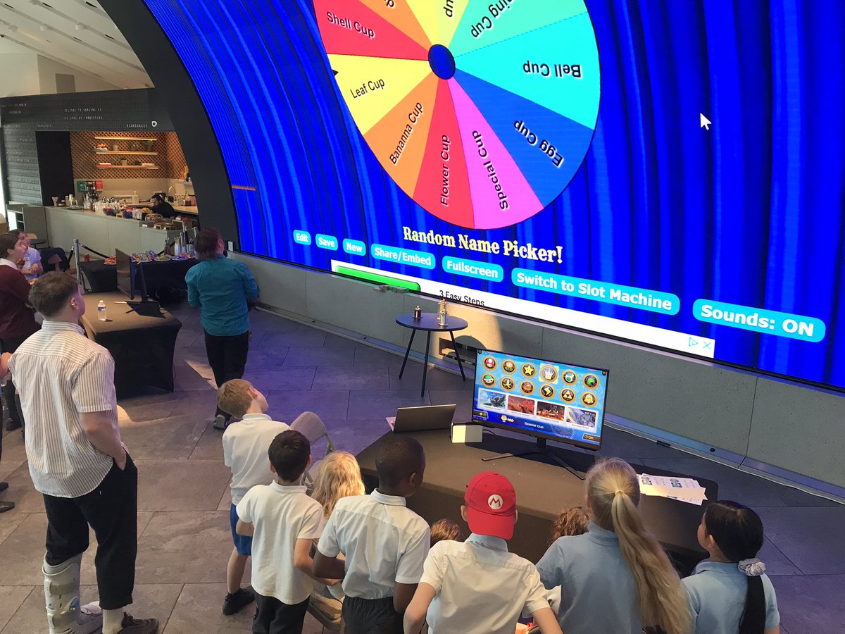 StNicholas120's tweet photo. Such an amazing afternoon @Samsung KX for our first ever #PrimaryEsports competition. Thank you to everyone involved in organising and supporting the event @duck_star @DigSchoolhouse @pip_bhol https://t.co/K1sBFRHu6h