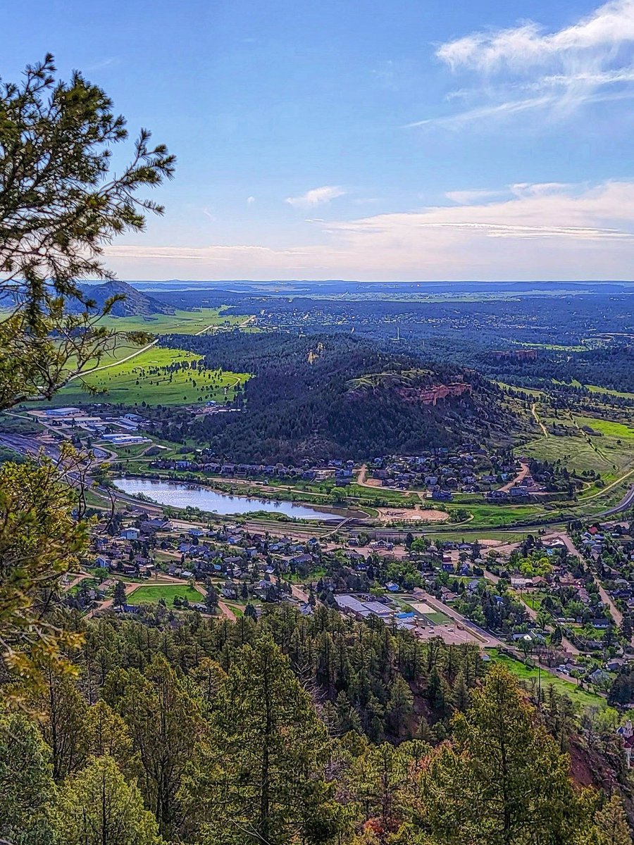 wander4insp's tweet photo. A natural water supply for thirsty steam trains chugging over the divide between Denver and Colorado Springs, Palmer Lake was named for Gen William Palmer, who founded the Denver & Rio Grande Railroad in 1871.
#PalmerLakeColorado #ColoradoHikes #PalmerDivide https://t.co/jSm1Ee8FuN