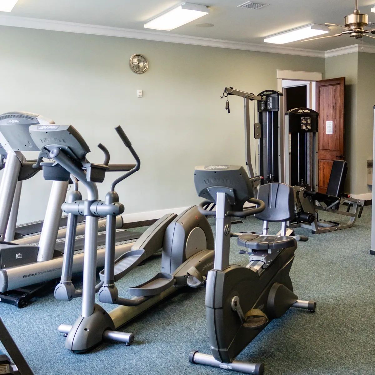At Bella Terra, fitness is not just a routine, it's a lifestyle. Enjoy our state-of-the-art gym facilities and take your workout to the next level.