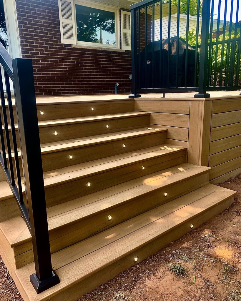 FinishesInc's tweet photo. Our team recently completed this beautiful composite deck in Burlington, sporting @BWCRailings and recessed accent lighting.   We are very pleased with this project!  We congratulate our client and wish them a relaxed summer on their new addition!   @timbertechABP Decking!

#deck https://t.co/iVKX0fxghn