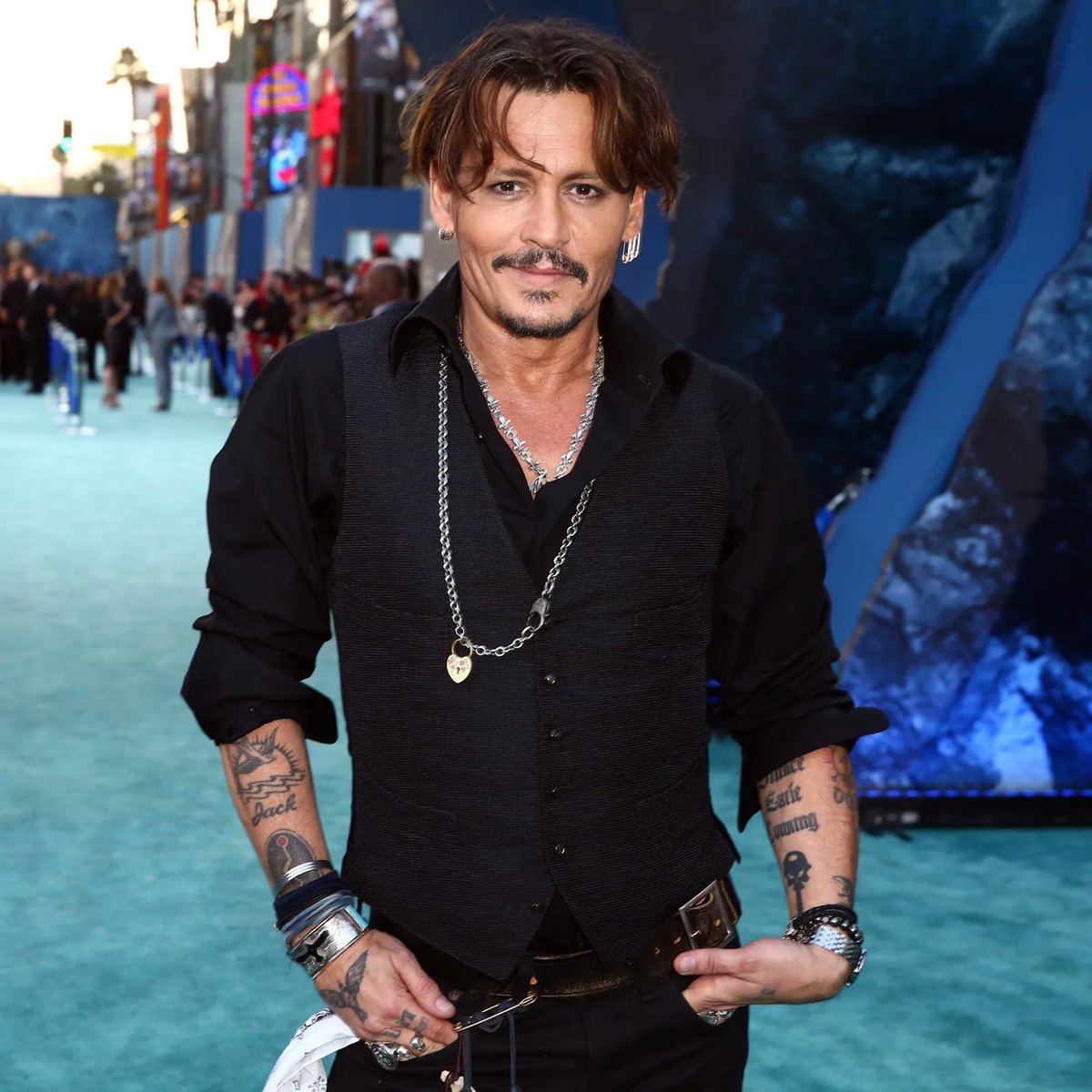 🎉Johnny Depp, 60 yaşında