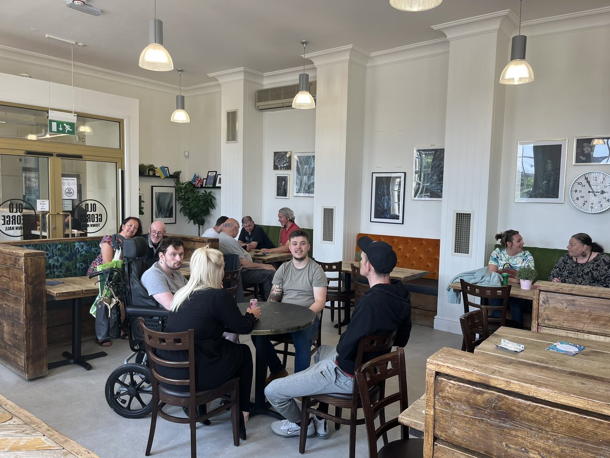 BarnsleyHeadway's tweet photo. A lovely day at #ExperienceBarnsley this afternoon with our members, learning about Barnsley’s history- from football ⚽️ to industry 🏭 to celebrity ⭐️. We all learned a lot and had fun along the way! Topped off with coffee and cake ☕️🍰 https://t.co/f6PnYcMJQY
