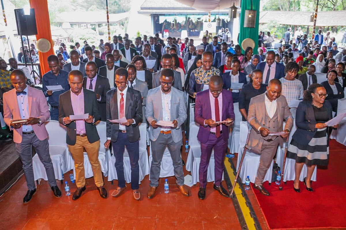 PSCKenya's tweet photo. Dr. Mudavadi spoke while gracing the first graduation ceremony of the inaugural cohort of the Public Service Emerging Leaders Fellowship (PSELF) programme today 09.06.2023 at the Safari Park Hotel, Nairobi. https://t.co/nLcWoiDdrN
