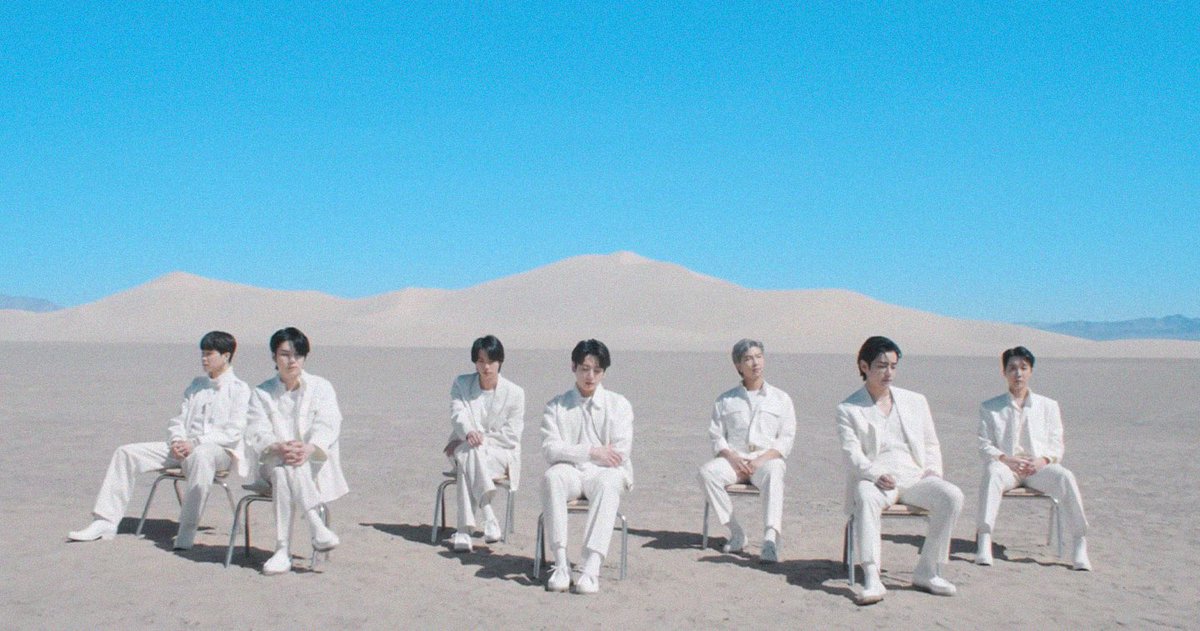 PopBase's tweet image. 1 year ago today, BTS released ‘Yet To Come (The Most Beautiful Moment).’