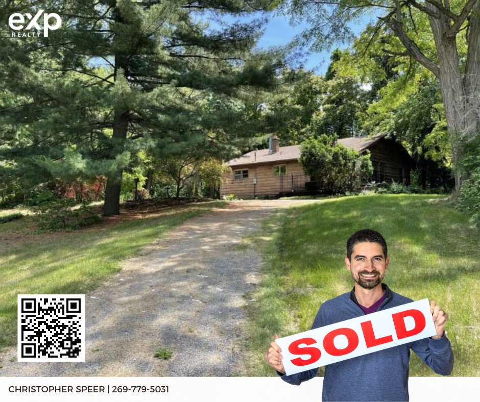 chrisspeer1's tweet image. 🏡🎉 SOLD! Happy clients, dream home. This charming property near Lake Michigan &amp;amp; Grand Mere State Park brought joy to its new owners. Congratulations! 🥳🔑 #HappyClients #DreamHomeSold #NewChapterBegins