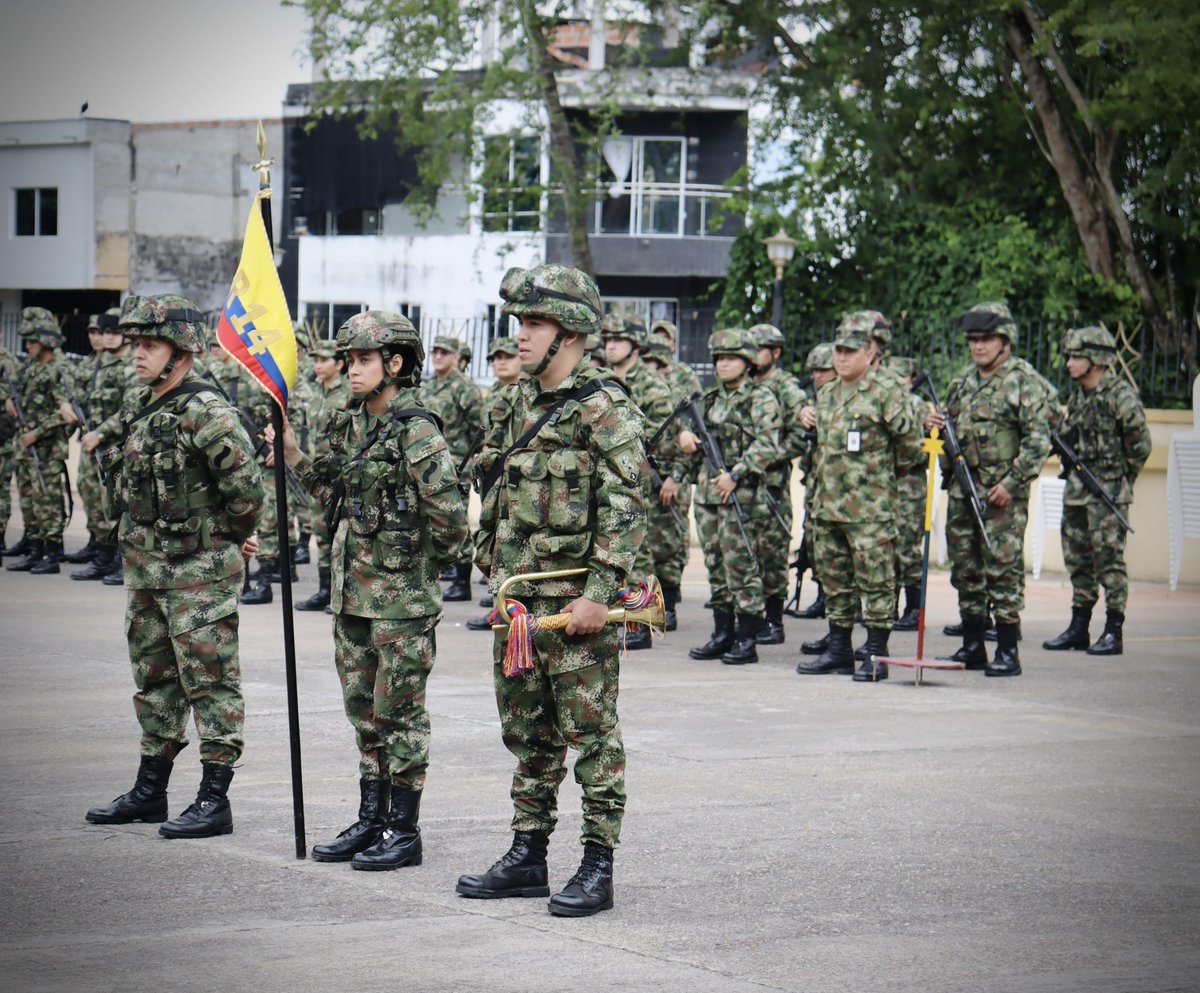 ManuelGondi's tweet photo. Mediante relación general agradecí a todo el personal que integra la #Brigada14 por el compromiso que día y noche tuvieron para llevar a cabo y con éxito las multiples misiones que pude conducir en esta prestigiosa unidad. https://t.co/7DmmnabIT5