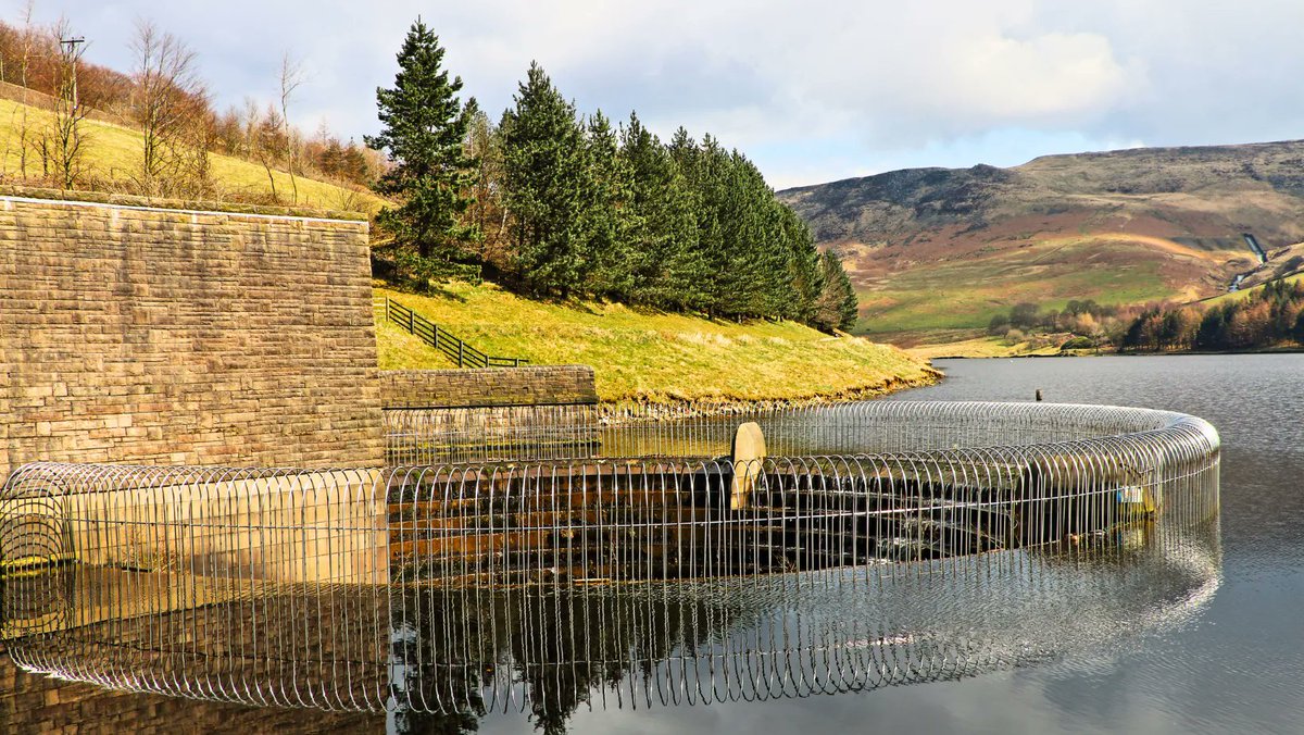 PH_Pipelines's tweet image. Did you know? We have been serving the clean water industry since 1987, providing top-quality services to clients across the UK 💦👍 #CleanWater #PipelineServices