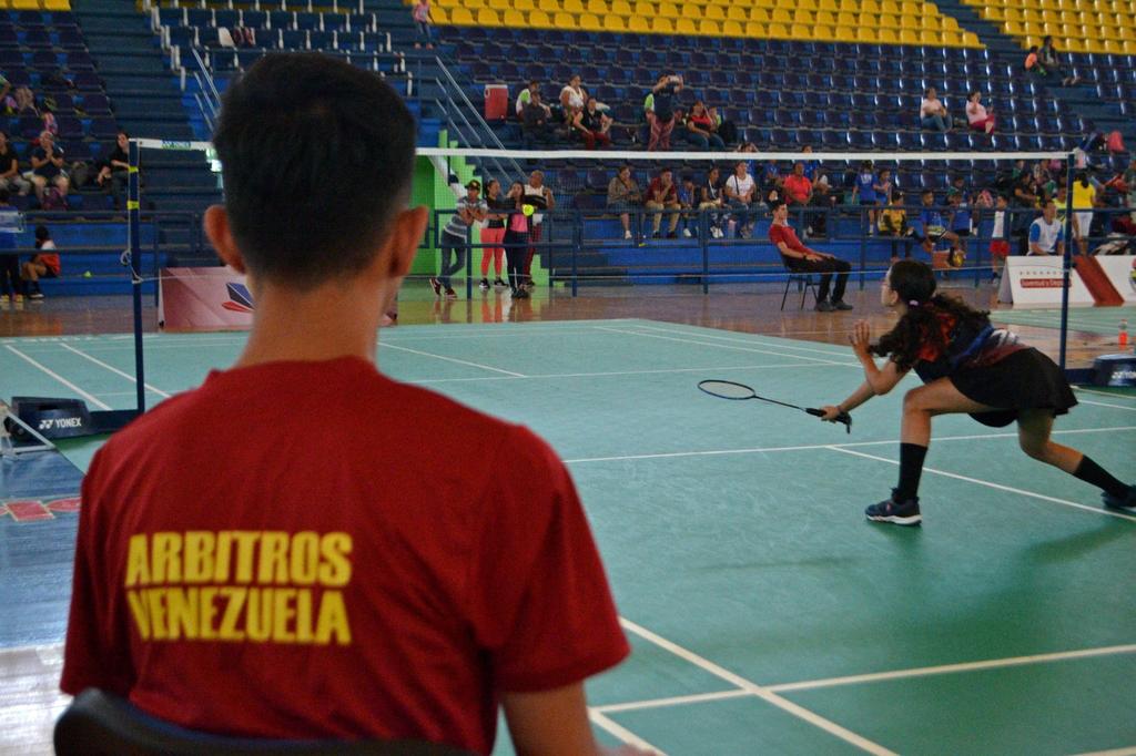 Continúa la emoción del Campeonato Nacional de Bádminton menor en las instalaciones del Domo Olímpico en San Juan de los Morros, Edo. Guárico 🏸

¡Reafirmamos nuestro compromiso con el aporte al crecimiento deportivo a nivel nacional! 🇻🇪💪🏻

#9Jun
#VivaElPoderPopular