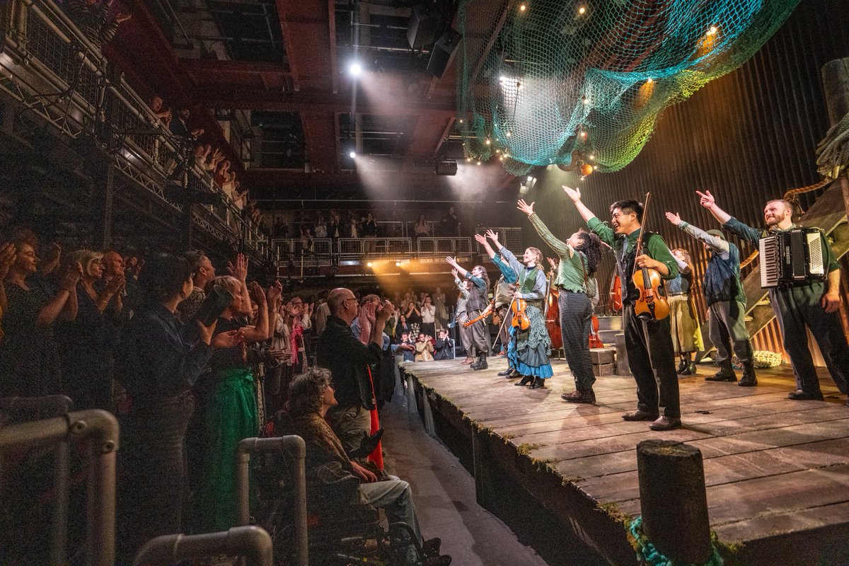 Opening Night The Curious Case of Benjamin Button
<a href="/swkplay/">Southwark Playhouse</a> Loving producing this alongside
<a href="/atg_prods/">ATG Productions</a>
@jethro_compton &amp; our producing partners. Thank you to our incredible company, crew, team, venue, partners, suppliers &amp; colleagues &amp; everyone who's supported 📷 C. Sugden