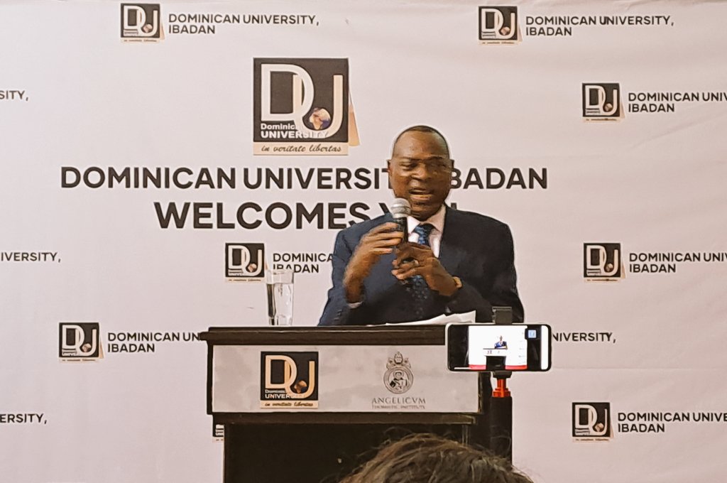 Migration occurs due to push &amp; pull factors. Push factors like poverty push people to seek opportunities abroad, while pull factors like job opportunities attract foreigners to other countries. Economic, family, &amp; social media factors inclusive #Migration
#DUMCLecture