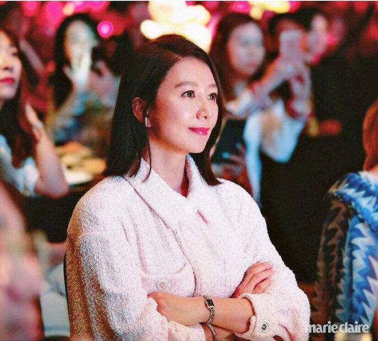 Always and forever! 😍

#KimHeeAe #김희애