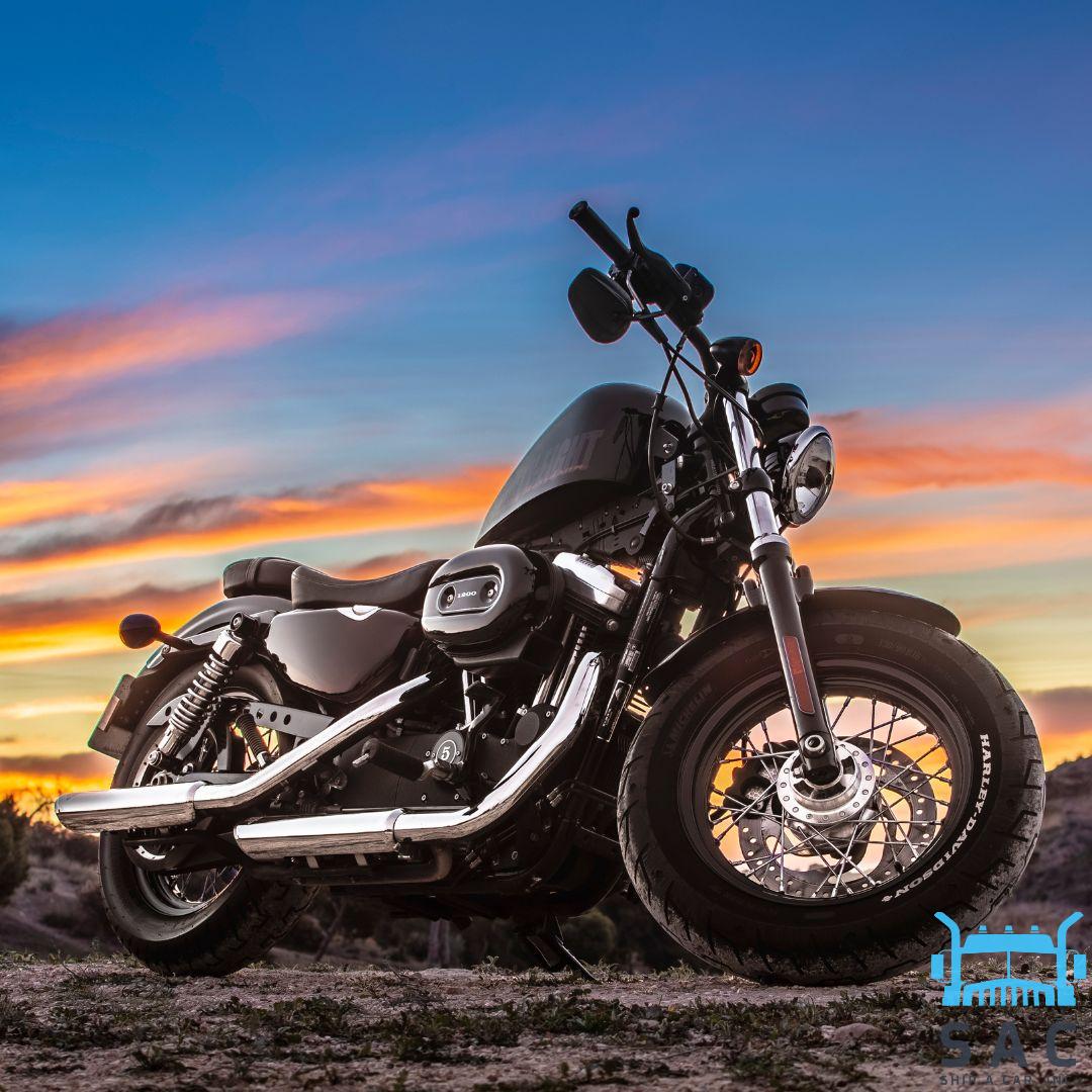 Getting ready to ship your motorcycle? Follow these tips👇
✅Inflate your tires and charge the battery before pickup. 
✅Check for fluid leaks and fix any. 
✅Make sure the gas is filled to about half or ¼ of the tank.
.
.
#shipacar #carshipping #vehicleshipping