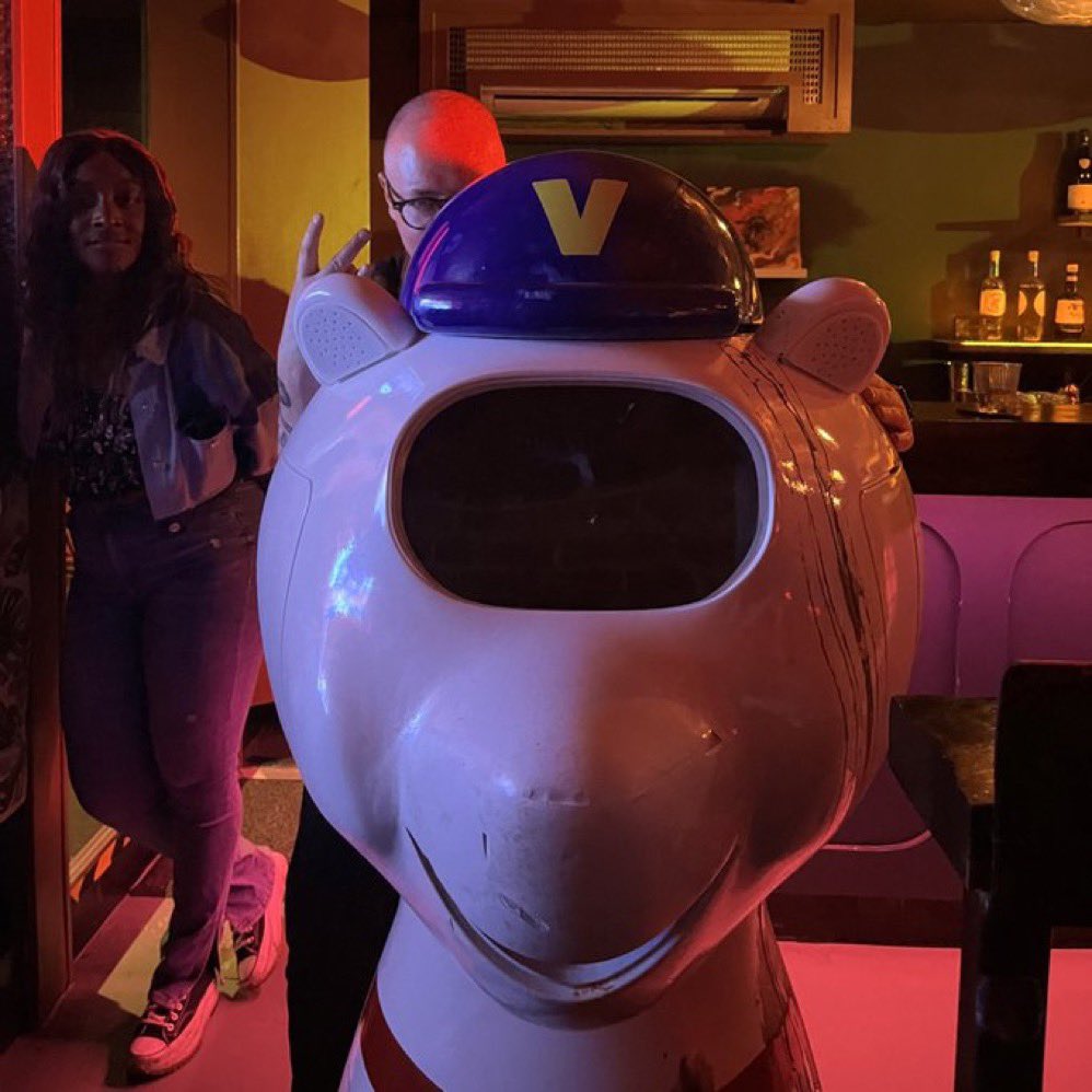 ItsJusNimmz's tweet image. I have to say @devolverdigital smashed it last night with their presentation during #SummerGamefest  It was funny, silly, entertaining with really cool games shown. Reminded me of the oldskool E3 shows i use to watch as a kid. Thanks for bringing the Joy! #volvy #devolver