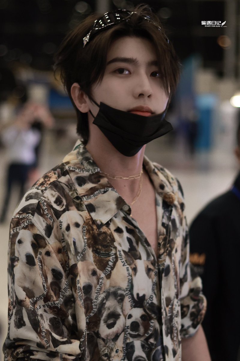 wengweng0802's tweet photo. Have fun 🥳See you at the concert

 #WelcomeCaiXukuntoThailand https://t.co/nYIkAmB0Wp