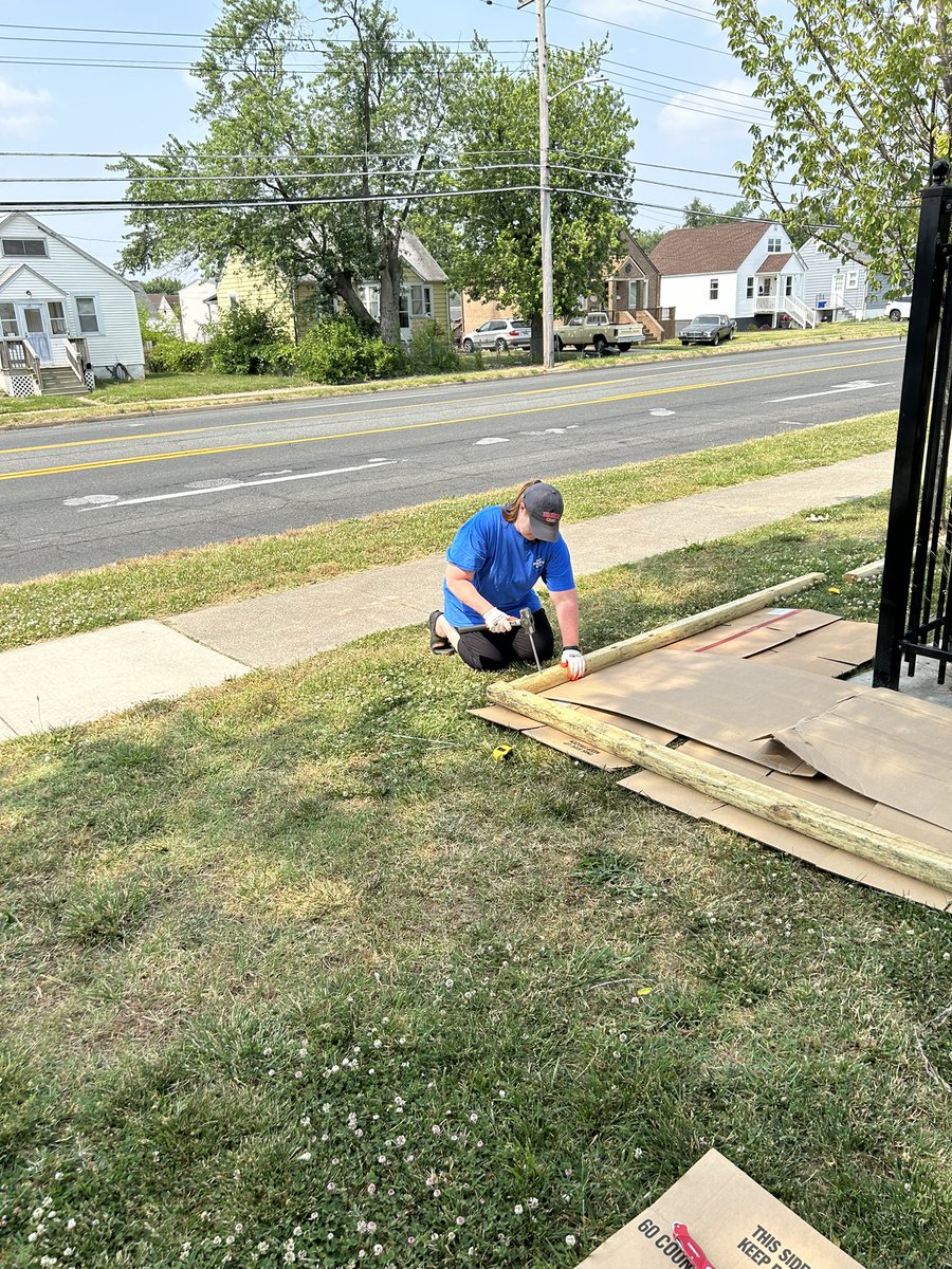 The work on the new gardens funded by the Class of 2022 Boosters has begun!