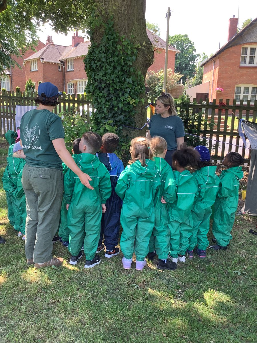 #YR #Forestschool #WildLives An exciting start to our forest school in RGR. A huge thank you to Katie and Laura from Wild Lives