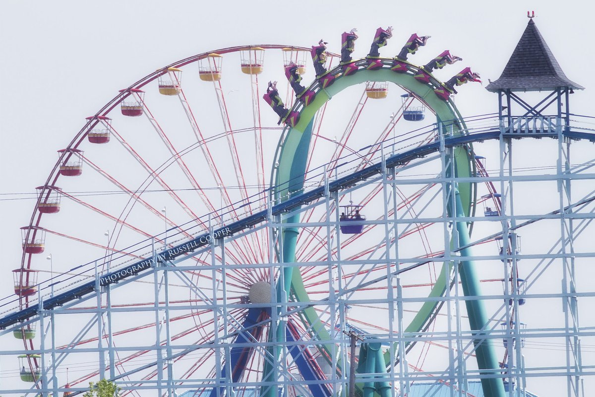 bellzatk's tweet photo. They really cram them in there 😉🎢
@cedarpoint 
@TonyClarkCP 
.
.
.
#IHeartCP 
#CPLikeNoOther 
#CedarPoint 
#RideOn 
#CoasterMania https://t.co/RpF7fdYTOl