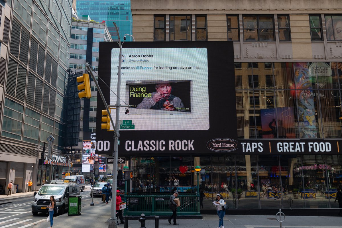 Fuzzco 🤝 Ramp 🤝 Times Square

Thanks to our pals at <a href="/tryramp/">Ramp</a> &amp; <a href="/AaronRobbs/">Aaron Robbs</a> for giving us some big love on Times Square earlier this week!