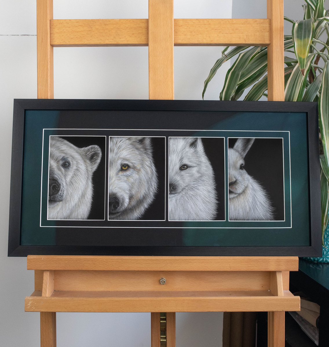 ‘Whiteout’ - my latest set of 4 animals, can you name them all? 

pritchart.co.uk/shop/whiteout-…