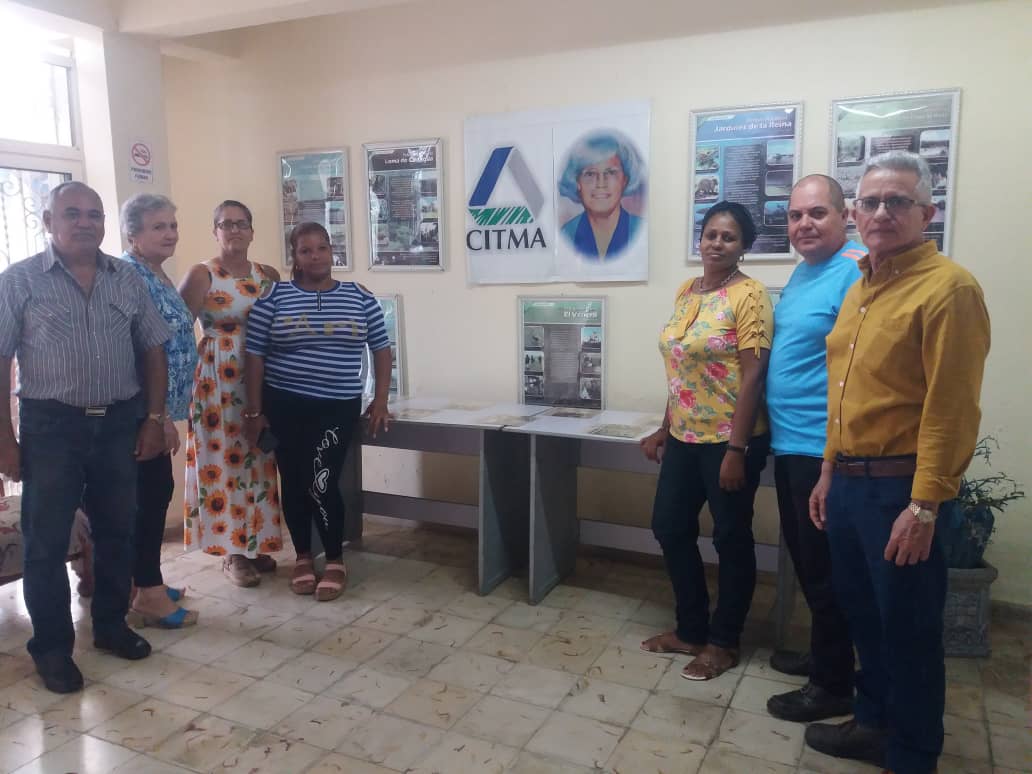 #ArchivosUnidos 
Los archivos son imprescindibles para la sociedad porque sin ellos no habría ni pasado ni futuro. Ciego de Ávila realiza exposición dedicada a la presencia de la Dr Rosa Elena Simeón Negrin en la provincia Ciego de Ávila. <a href="/citmacuba/">Ministerio de Ciencia, Tecnología y Medio Ambiente</a> <a href="/citmaciego/">citmaciego</a> <a href="/ReyesMaryuska/">Maryuska Hernandez Reyes</a>