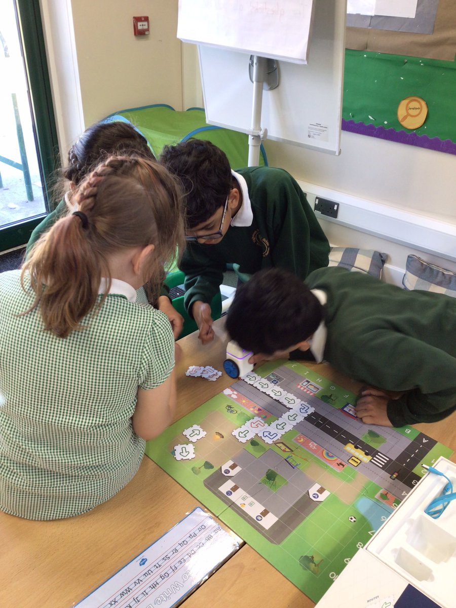 HighwoodPrim3R's tweet photo. We had a fantastic time in computing learning about algorithms which are precise instructions. We had a great time exploring how to make Kubo (the robot) move! https://t.co/bZoOhLBoia