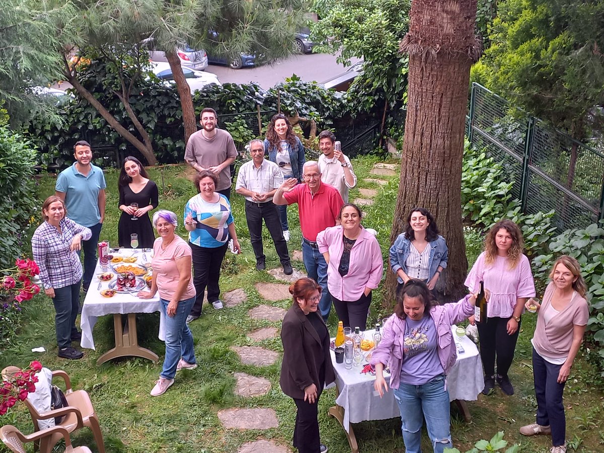 7 Haziran 2023'te 35. yaşımızı Yöntem ailesi olarak bahçemizde kutladık
Yakında, yepyeni yüzümüzle, 35 yıl birlikte yürüdüğümüz paydaşlarımızla da kutlayacağız.
Bizi takip etmeyi unutmayın😊 
#doğumgünü #35years #yöntemlebirlikte #birthday #celebration