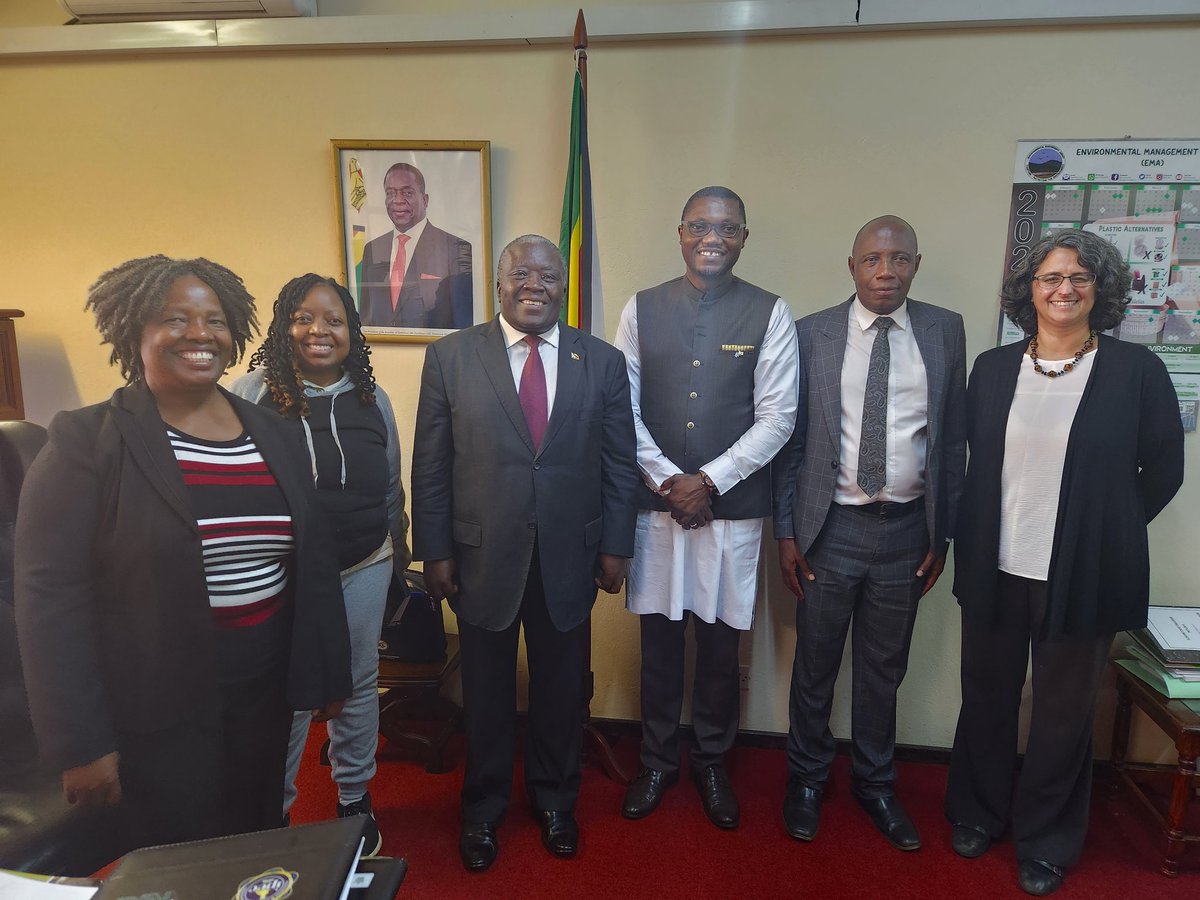 TajudeenOyewale's tweet photo. #ForEveryChild, #ClimateAction

A wonderful end of the week meeting w/ Ambassador RT Faranisi, Permanent Secretary @METHI_Zimbabwe on our joint focus on #CleanGreen Initiative for children in schools &amp; communities.

@ClimateZimDept @MoPSEZW @MoLAFWRD_Zim @UNICEFZIMBABWE https://t.co/mIZJoJzf2y