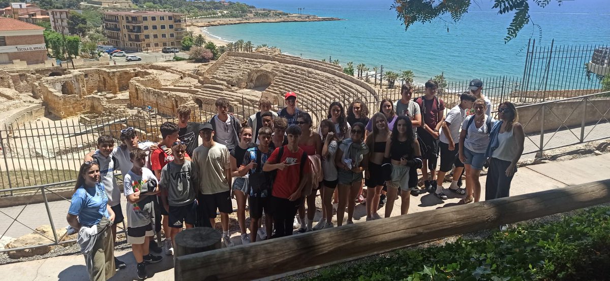 Colegio Amor de Dios tweet media