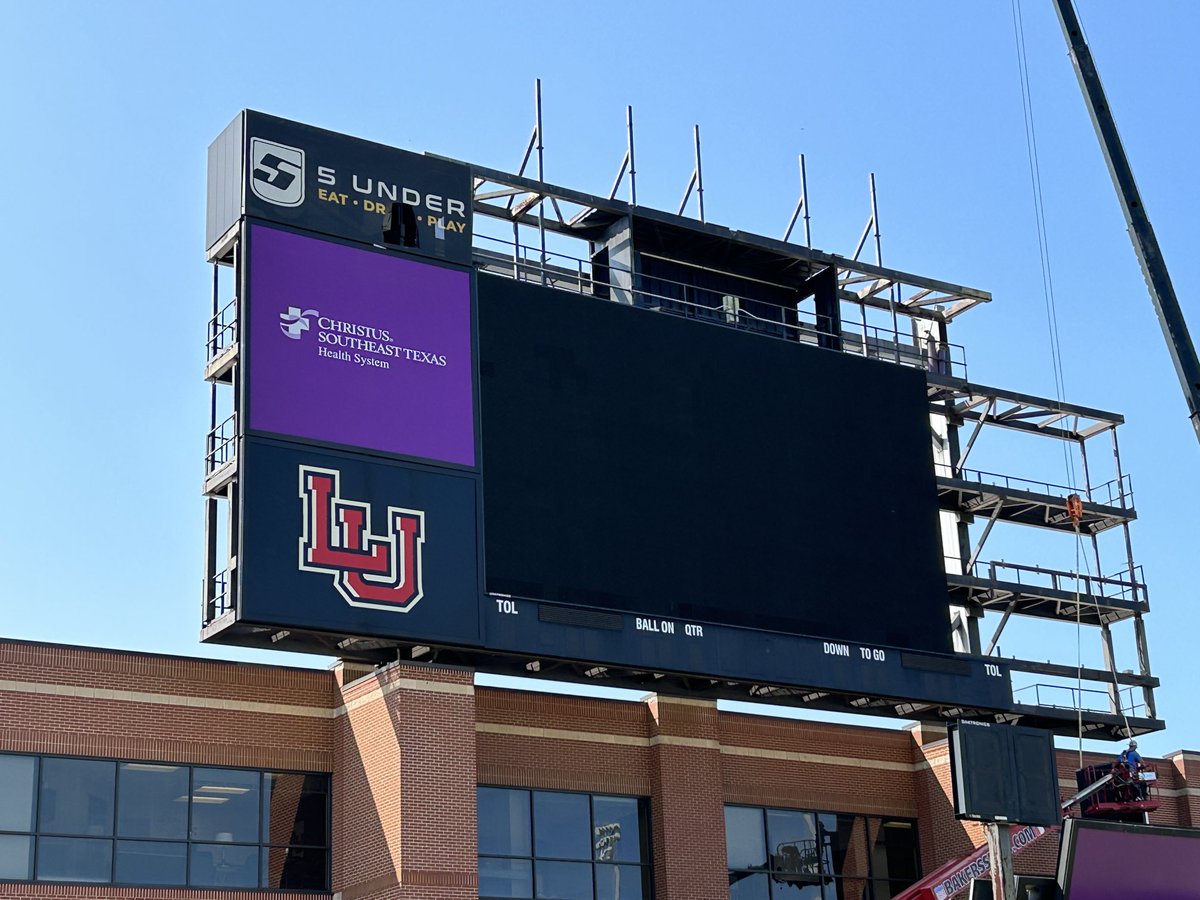 CoachRossomando's tweet photo. BIG things coming!!!  #BoomTownBoys #WeAreLU https://t.co/x5rIHbGiDo