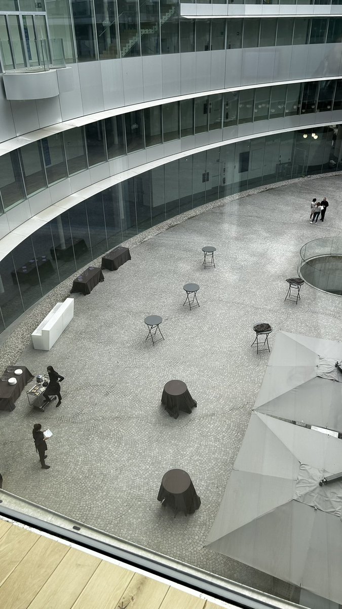 CarmeloCennamo's tweet photo. Setting up the stage for the closing aperitivo at #EUDPRN @sdabocconi https://t.co/1Ag1JTXFfy
