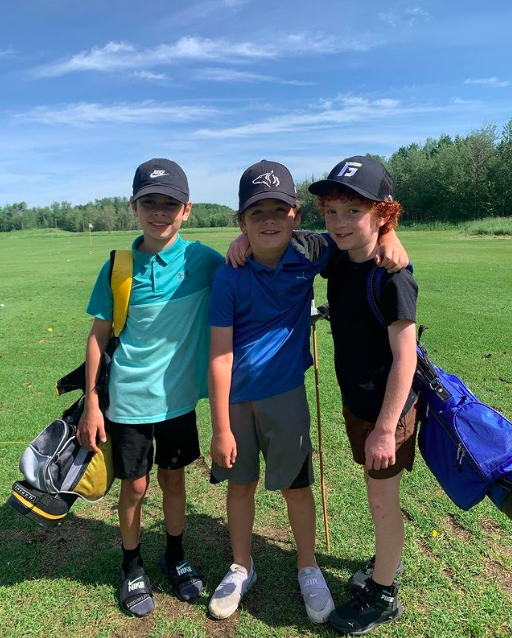 Junior Camps are back this summer! Spots are filling fast. Go check out @fix_golf for more info #yeggolf #juniorgolf #fixgolf #esgolf