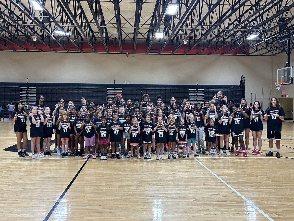 Union Redhawks Girls Basketball (@uniongirlsbball) on Twitter photo These lil hoopers learned a lot this week but most importantly had a lot of FUN 🤩 🏀 <a href="/Union_Athletics/">Union Athletics</a> These lil hoopers learned a lot this week but most importantly had a lot of FUN 🤩 🏀 <a href="/Union_Athletics/">Union Athletics</a>