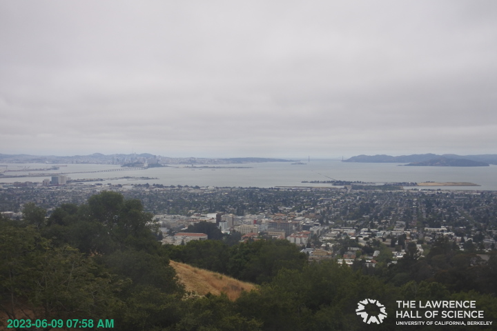 SFBayViewer's tweet image. San Francisco Bay as seen from The Lawrence Hall of Science
static.lawrencehallofscience.org/scienceview/sc…